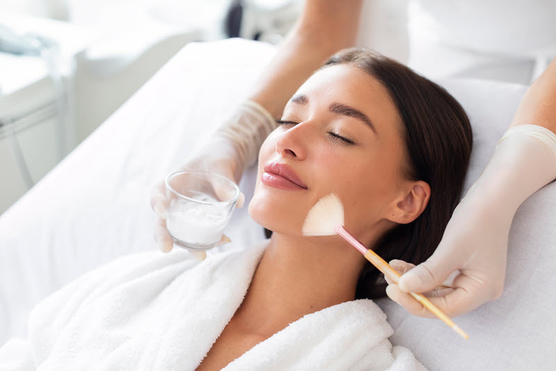How Long Does It Take to Heal After a Chemical Peel?
